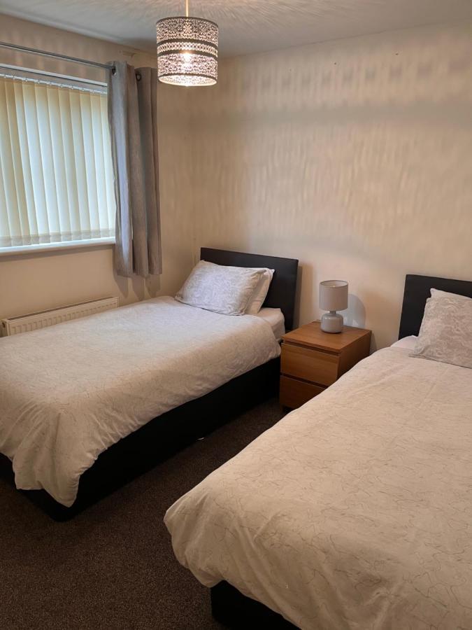 At Home In The City Serviced Apartments Newport Extérieur photo