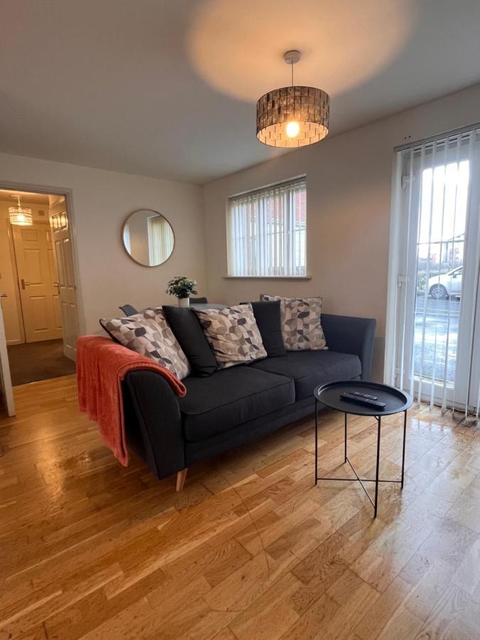 At Home In The City Serviced Apartments Newport Extérieur photo